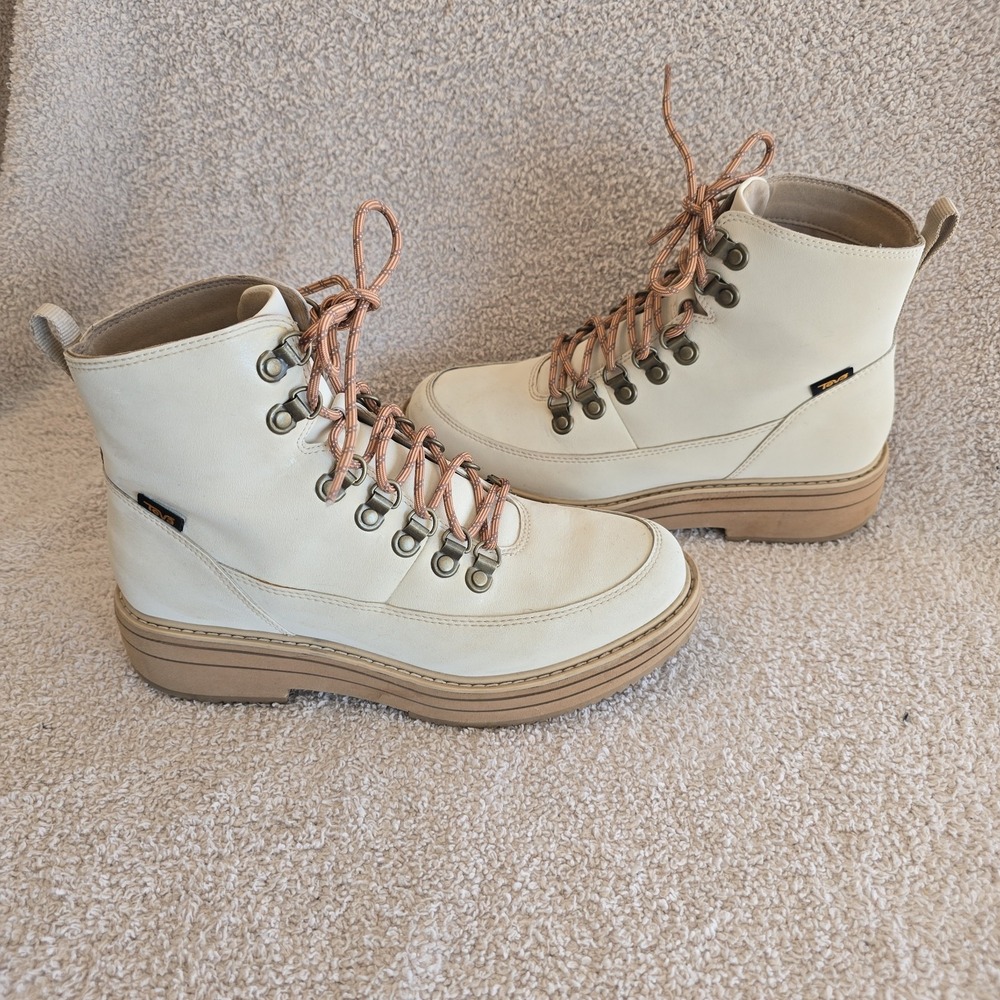 Teva Women's Midformโ Boots In White Swan Colorway Size 8 Water Resistant